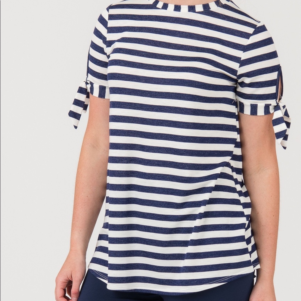 Tie sleeve top